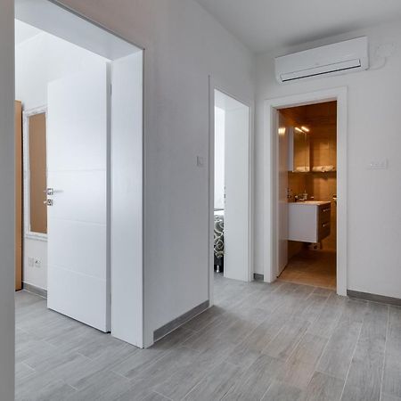 Apartmani Kastelina Vir Luaran gambar